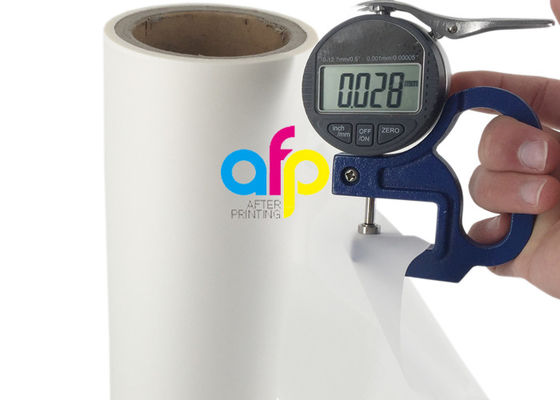 Película de la laminación de la suave al tacto de BOPP + de EVA laminador seco/del calor base de 3 pulgadas