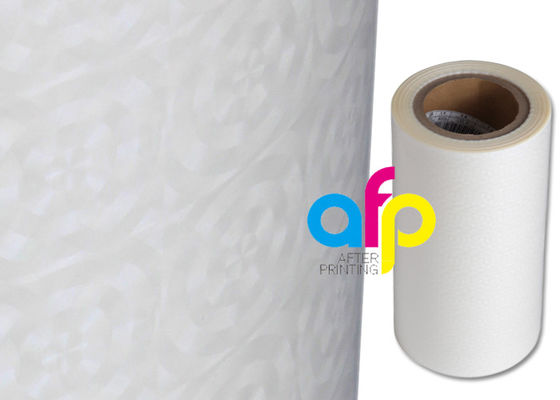 La película olográfica transparente 26micron de la laminación de Bopp estándar/modificó el modelo para requisitos particulares