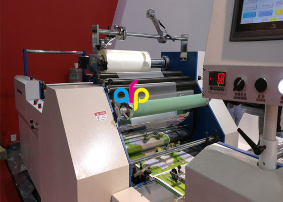 Película que lamina del lustre de BOPP para caliente laminando 15 micrones - grueso de 30 micrones