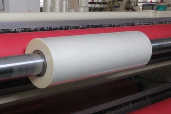 Película de laminado de cartón impreso suave y transparente de 25.4 mm núcleo de papel doble lado Tratamiento de corona